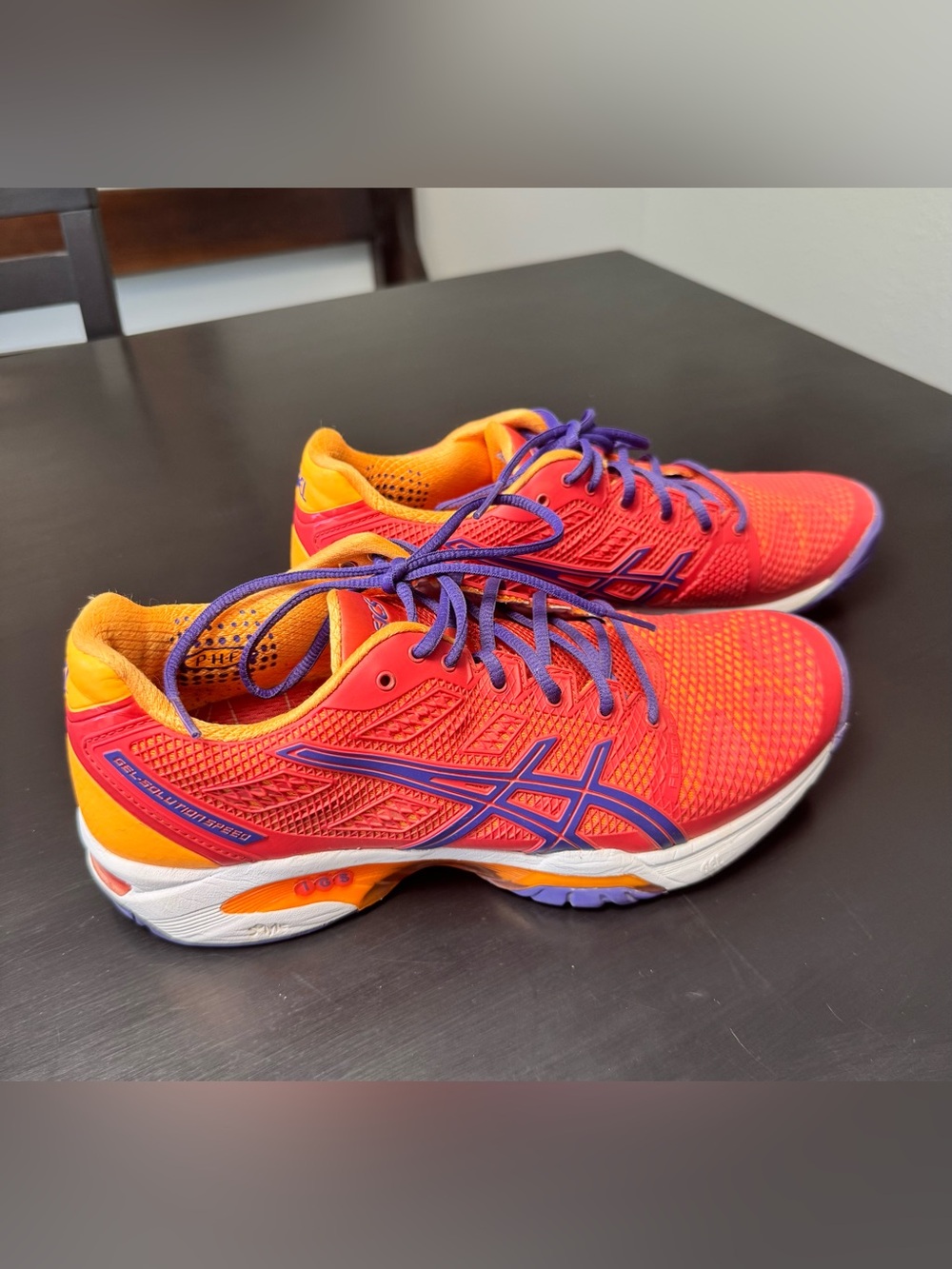 ASICS tennis shoes Gel Solution Speed 2